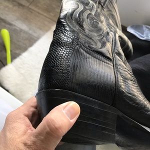 Cowboy Tony Lama boots (Lizard)